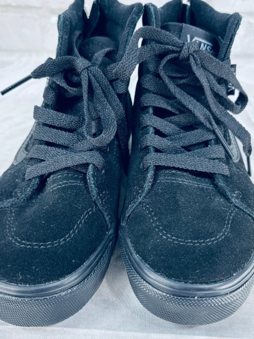 New Vans Sk8-Hi Sneakers Kids Size 1 Black High Top Zip Back Canvas Skater Shoes